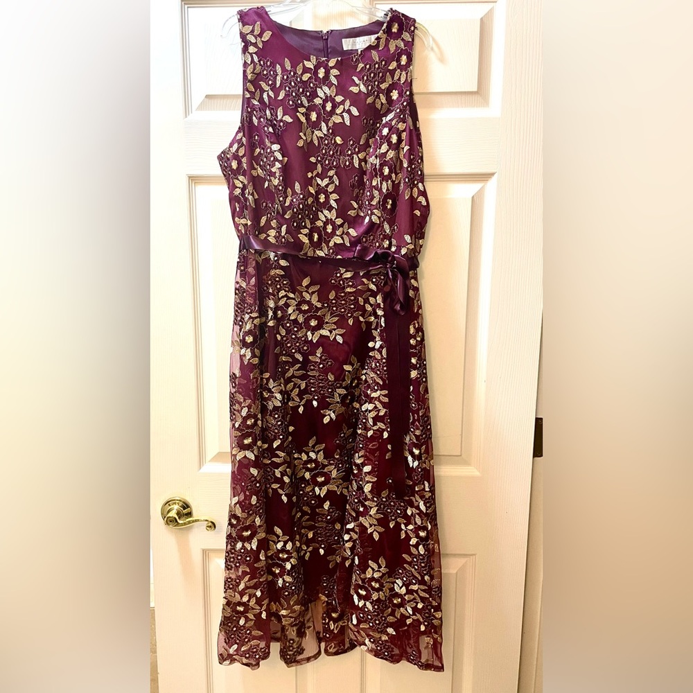 Tahari, maroon high-low dress, size 16
